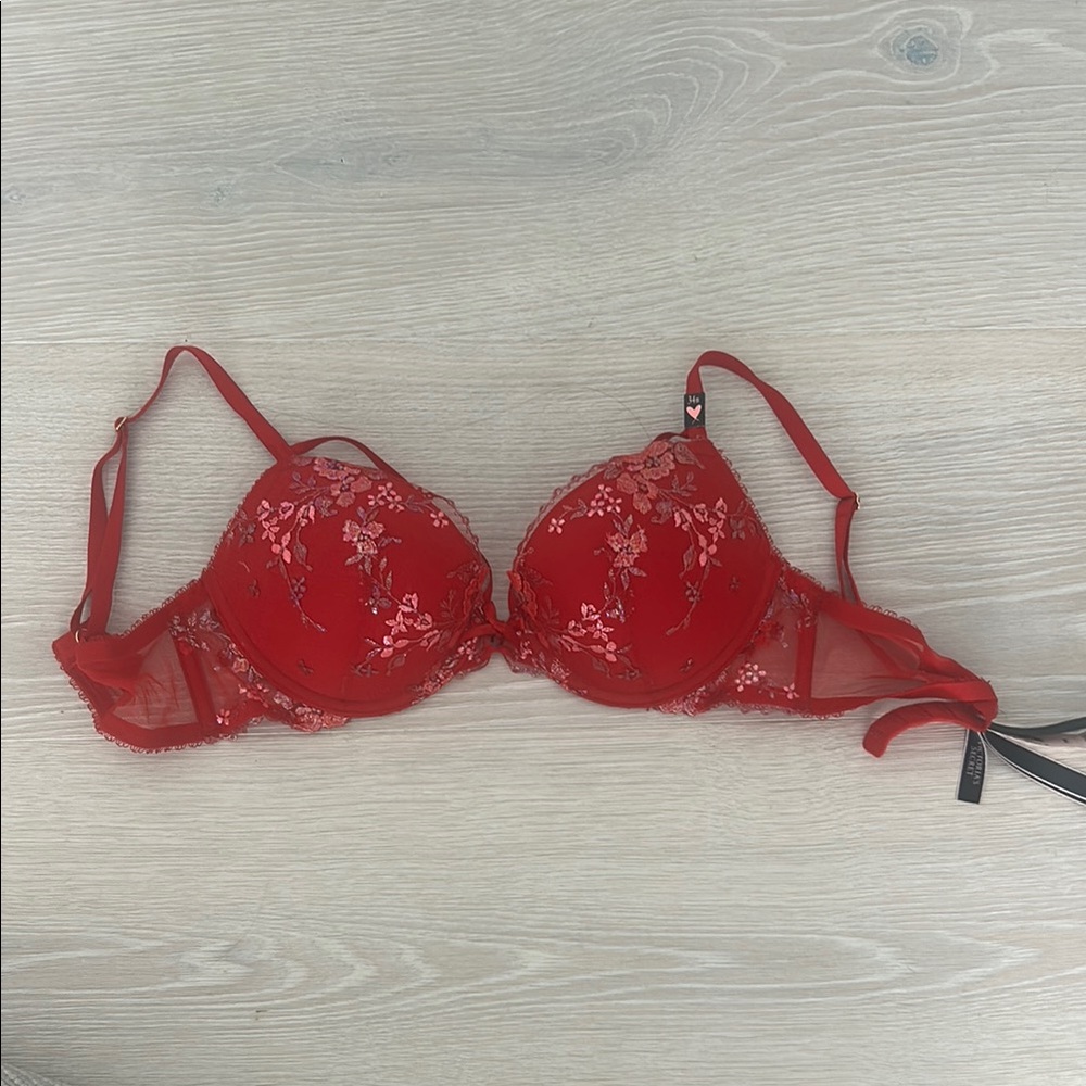 VS Very Sexy Red Lace Push-Up Underwire Bra